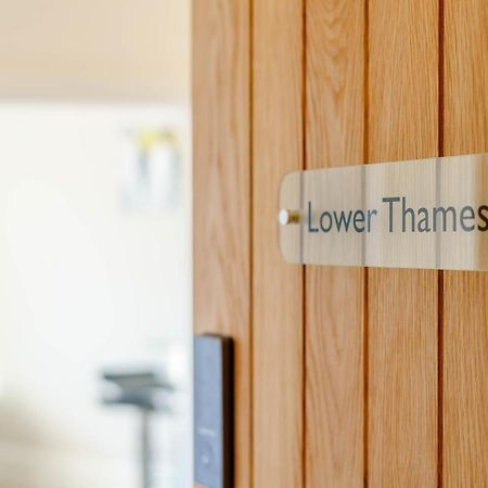 Upper Thames & Lower Thames - Stunning Apartments Henley-on-Thames Bagian luar foto