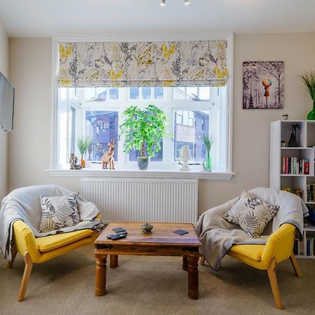 Upper Thames & Lower Thames - Stunning Apartments Henley-on-Thames Bagian luar foto