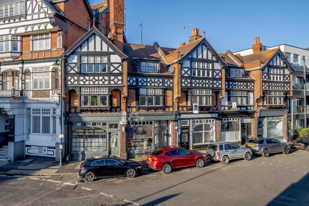Upper Thames & Lower Thames - Stunning Apartments Henley-on-Thames Bagian luar foto