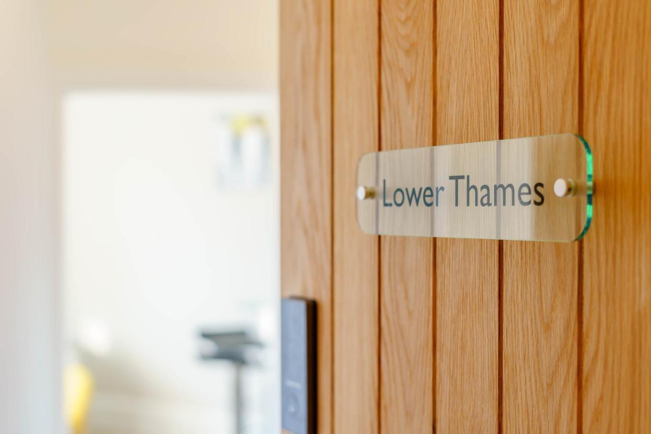 Upper Thames & Lower Thames - Stunning Apartments Henley-on-Thames Bagian luar foto
