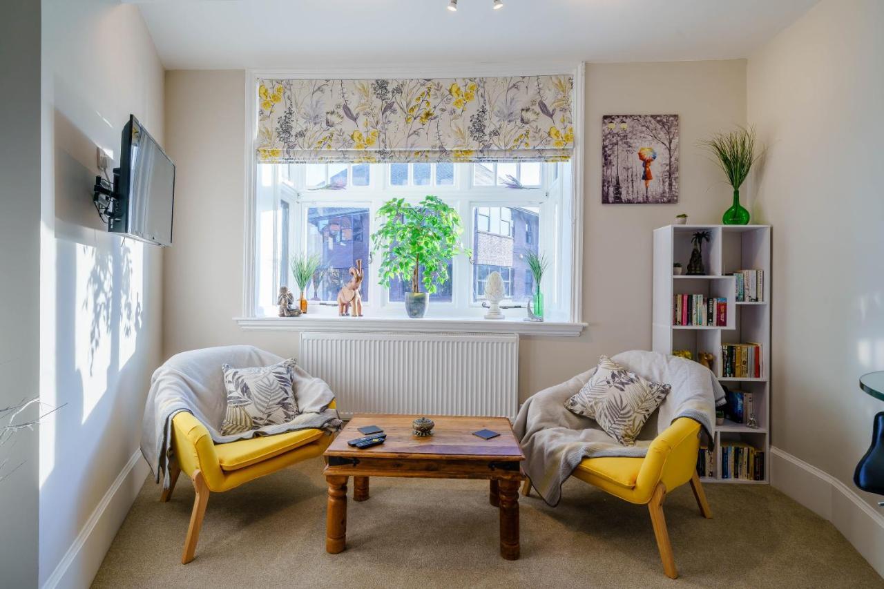 Upper Thames & Lower Thames - Stunning Apartments Henley-on-Thames Bagian luar foto
